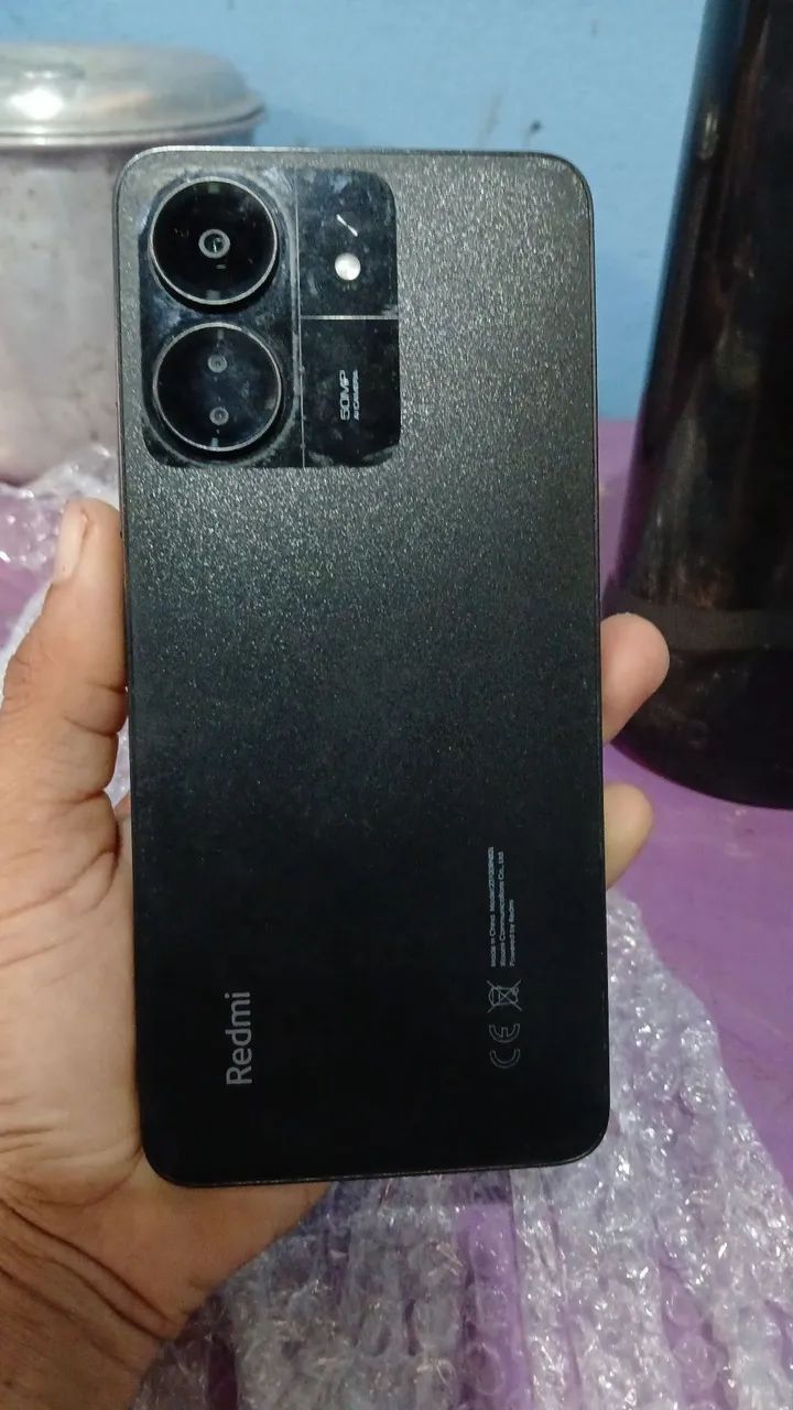Redmi 13c semi novo  - Foto 2