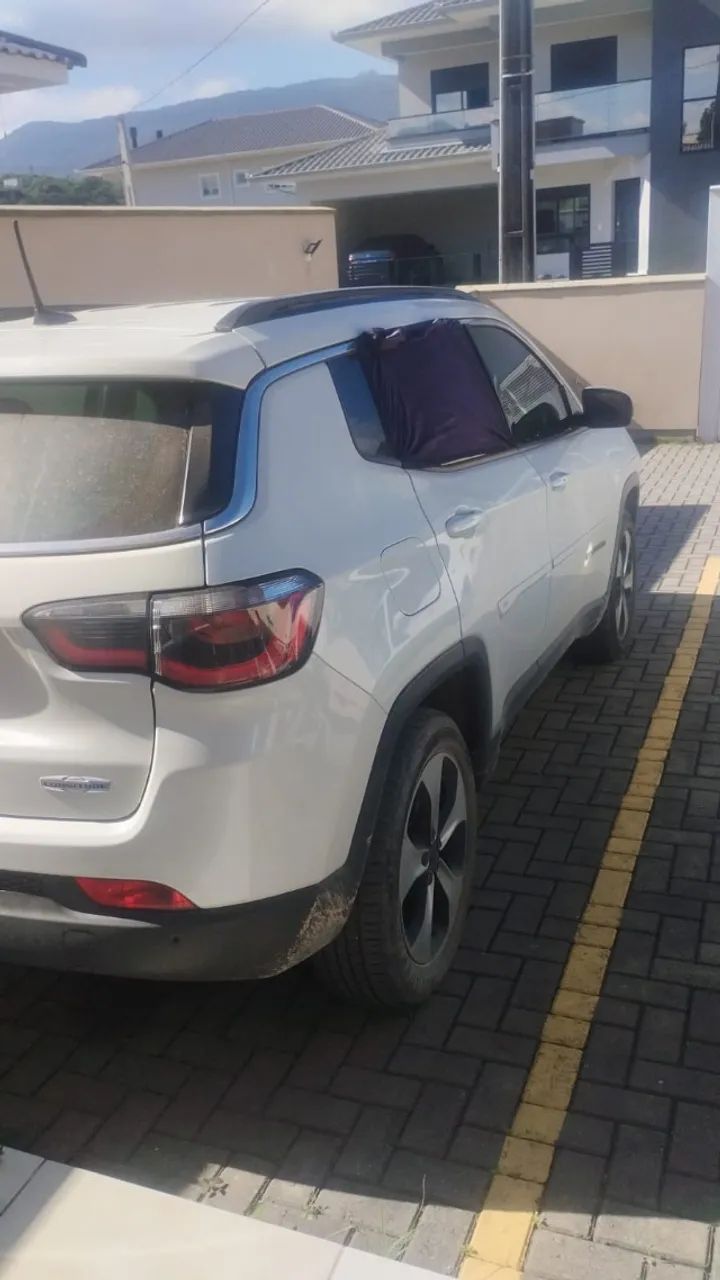 Jeep Compass Longitude 2.0 4X4 Dies. 16V Aut. 2017 - Foto 2