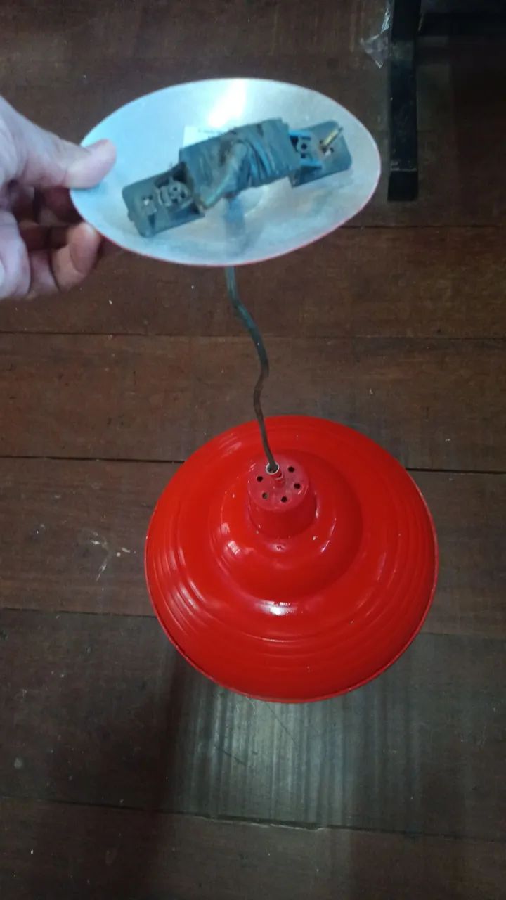Luminária vermelha  - Foto 2