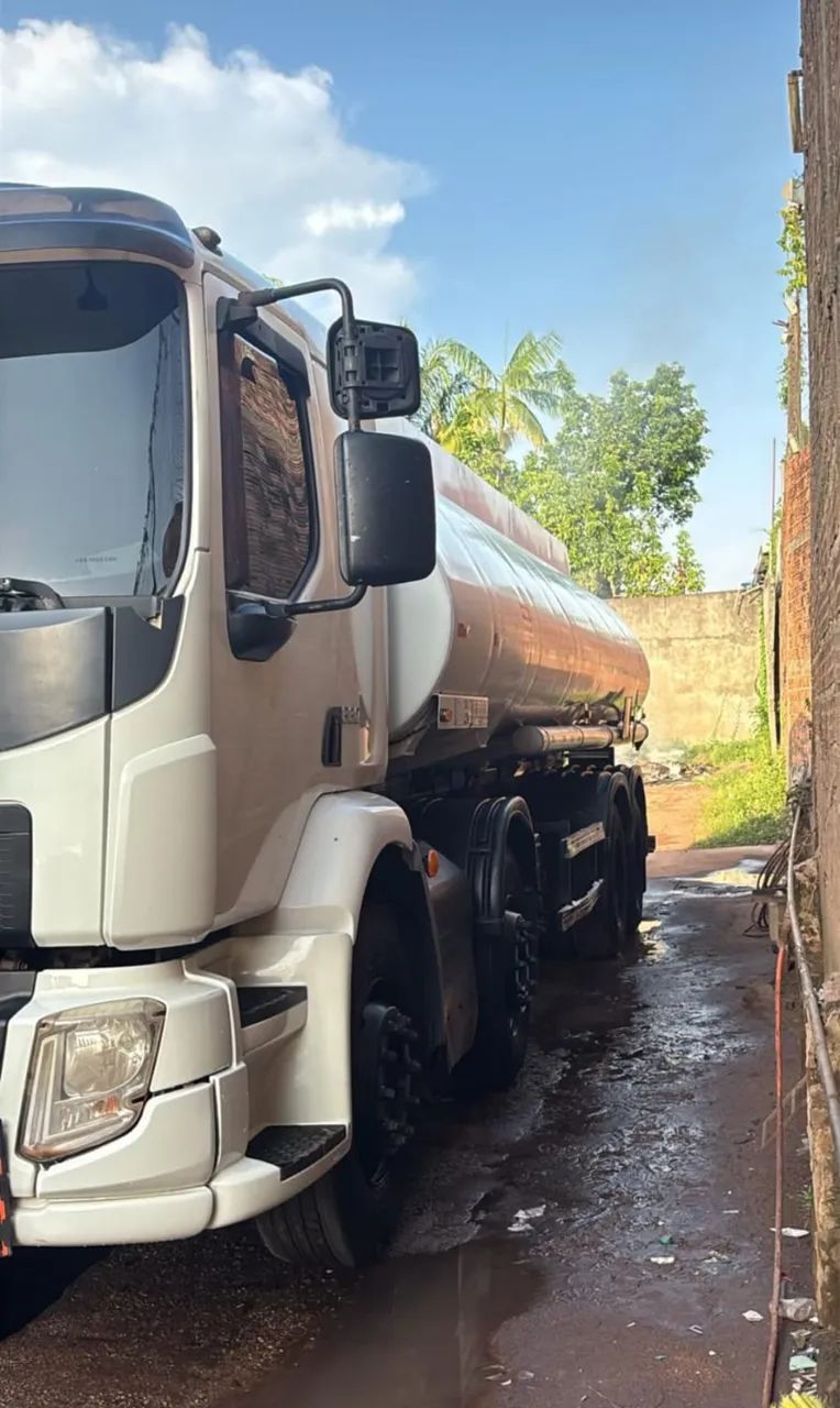 Caminhão tanque bitruck vm330  - Foto 3