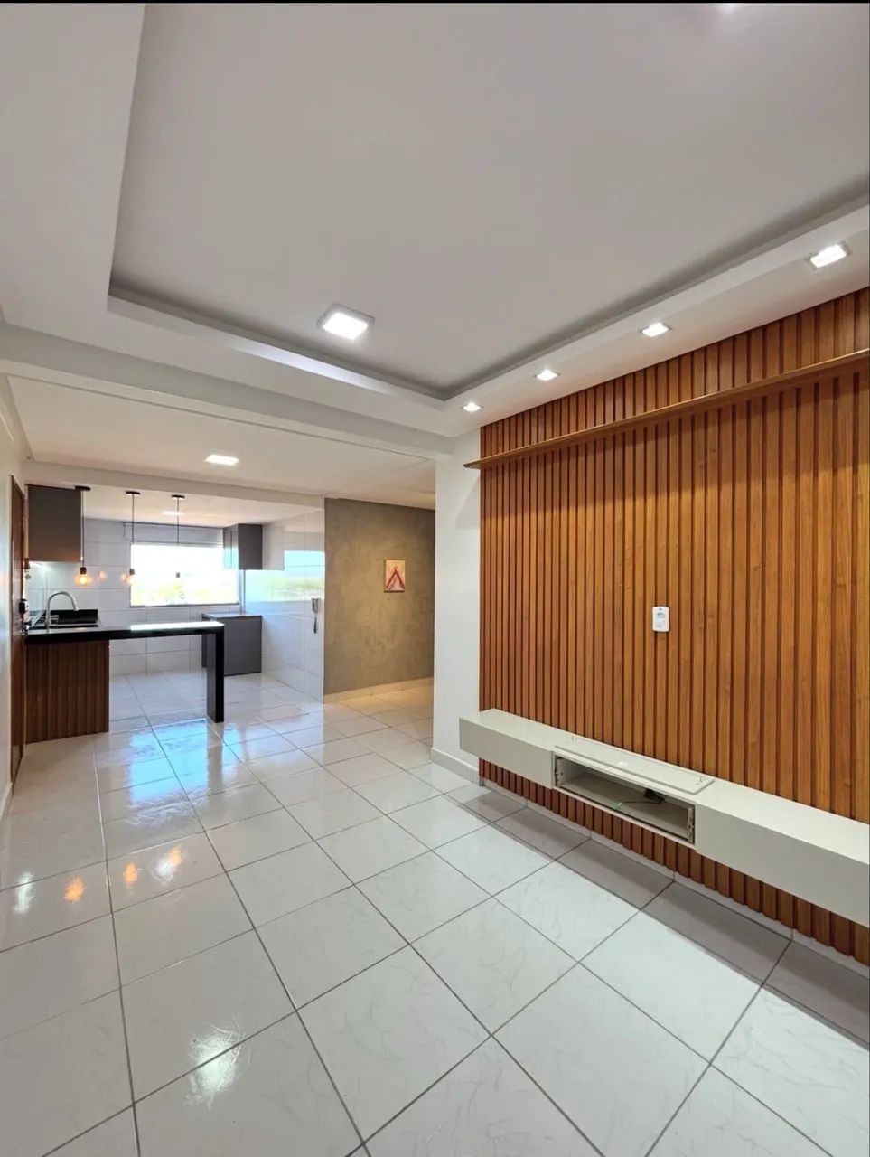 APARTAMENTO DISPONÍVEL A VENDA 
