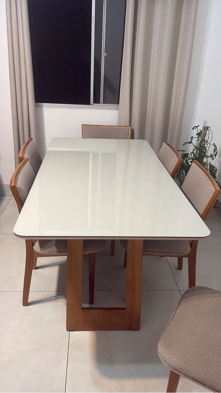 Mesa com 6 cadeiras e tampo de vidro  - Foto 3