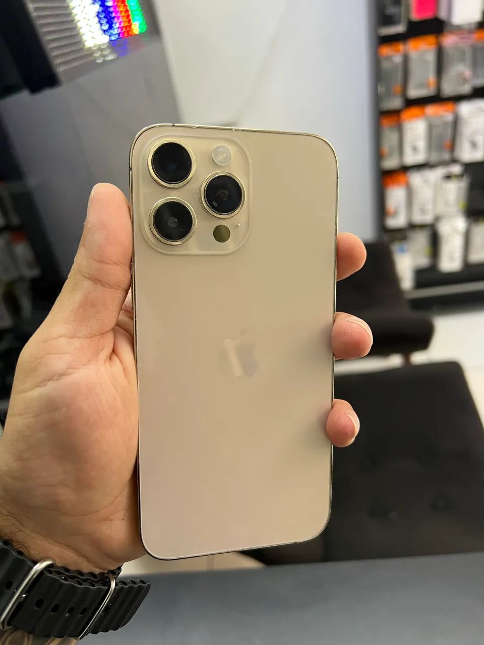 iPhone 14 Pro Max muito novo  - Foto 2