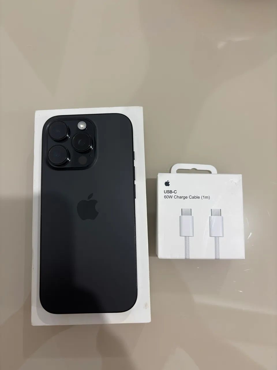 iPhone 16 Pro - Foto 2