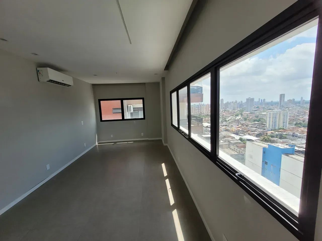Arya Tower Alugo Sala com central de 18.000 btus - Foto 5