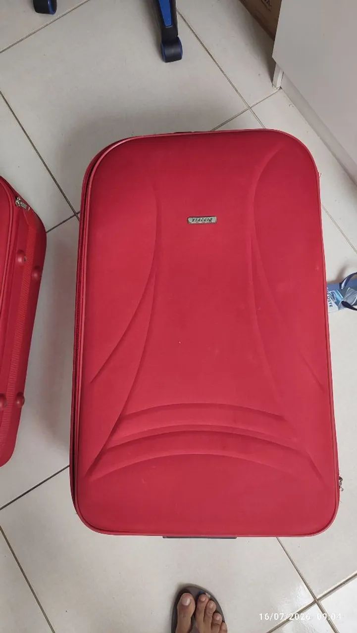 Vendo 2 Malas com rodinhas  - Foto 2