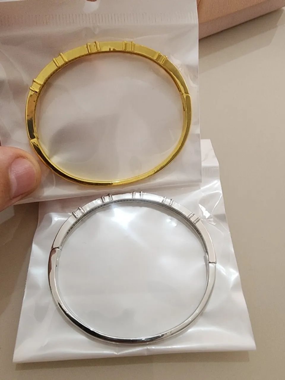Bracelete Cravejado Prata ou Dourado - Foto 3