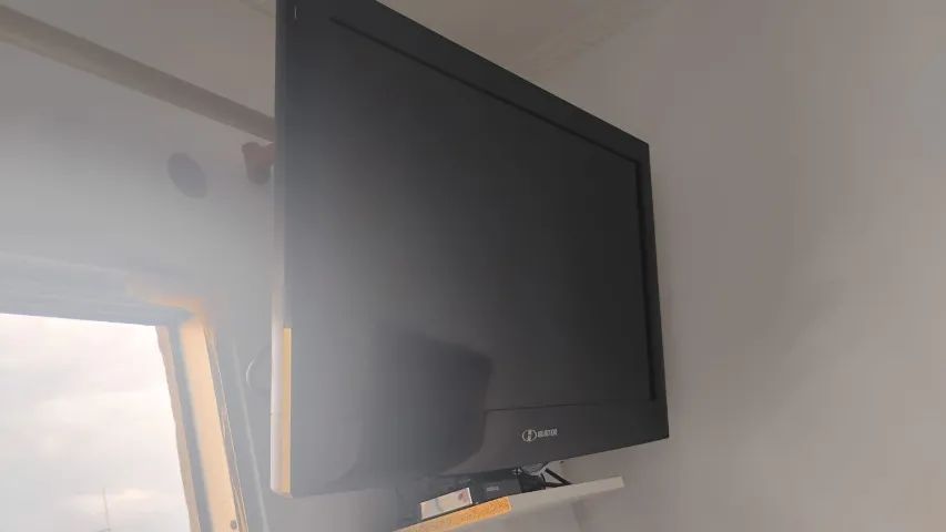 TV Buster 32" Em Bom Estado - Foto 3