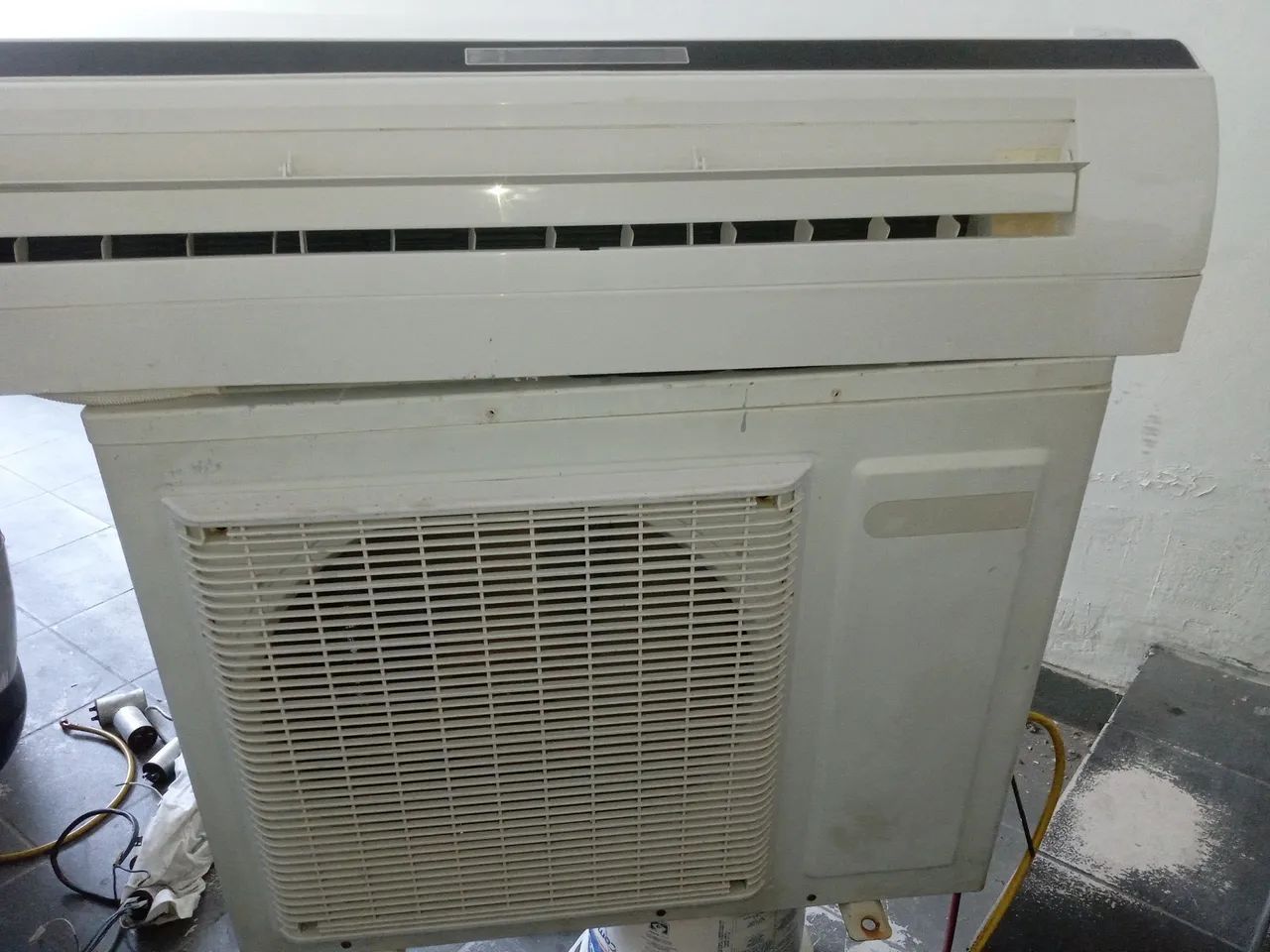 Ar condicionado Gree Split 18 mil BTUs instalado