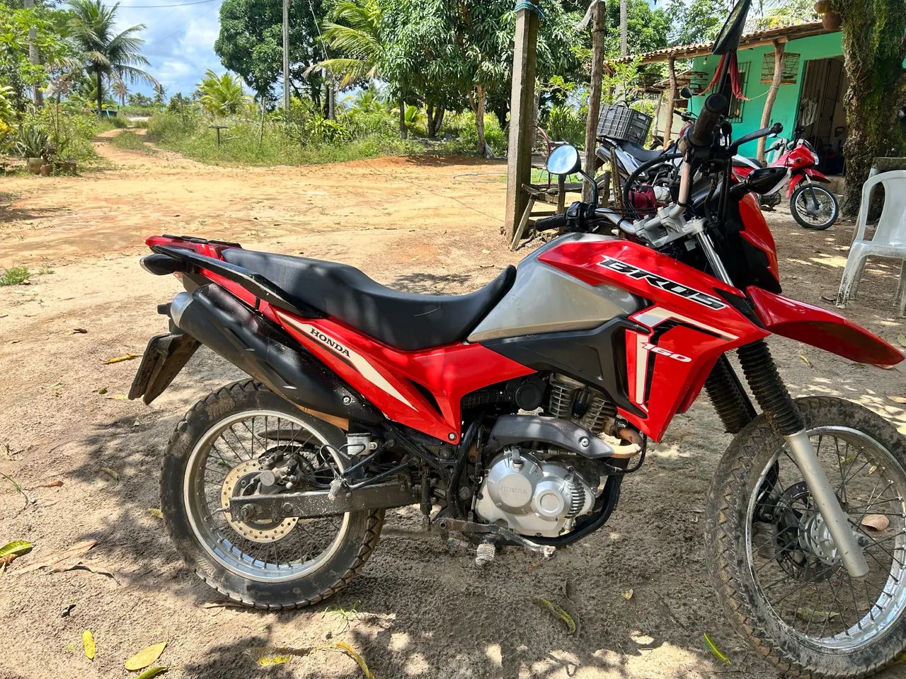 Bros 160