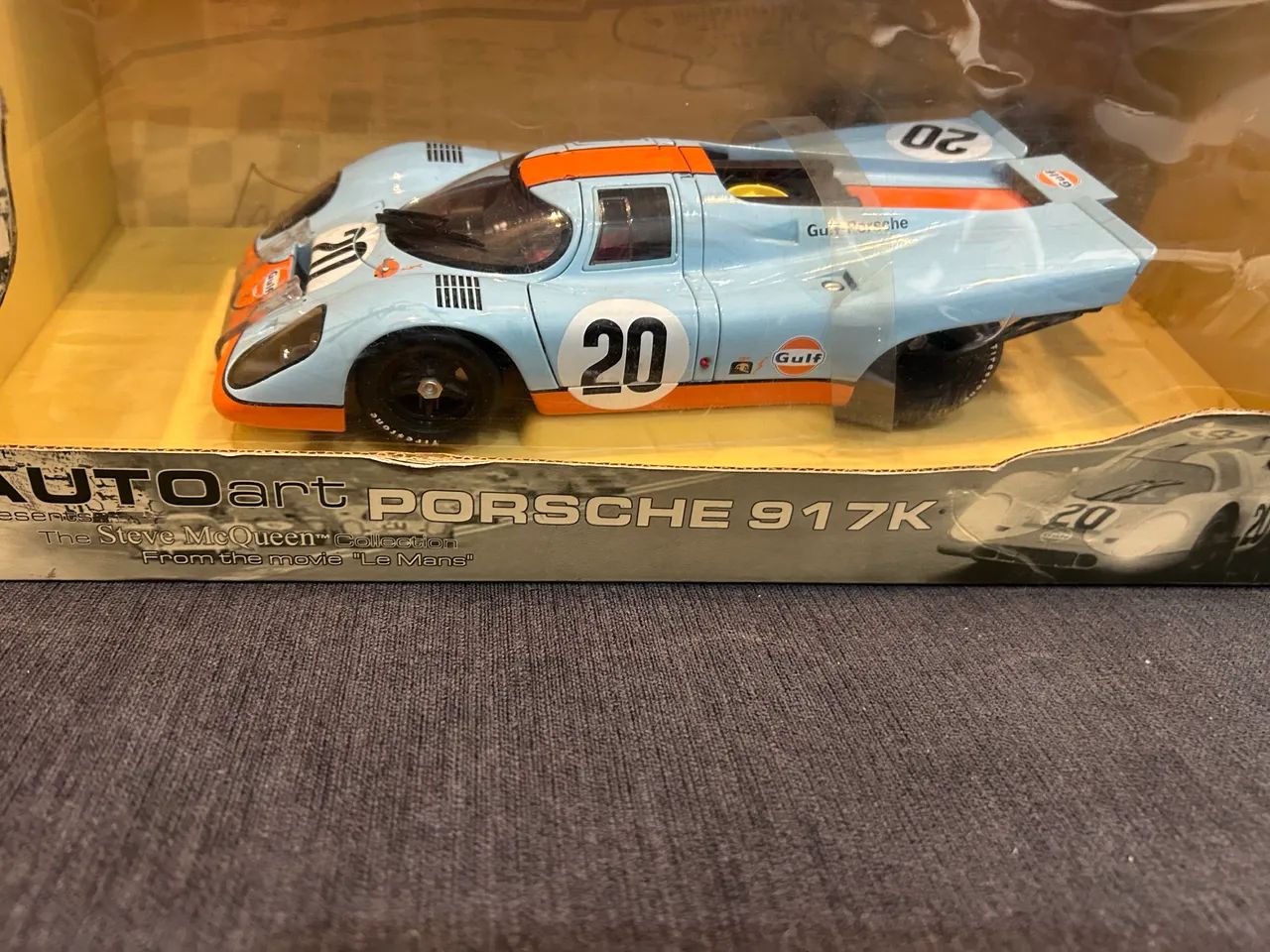 オートアート　1/18 THESTEVEMCQUEEN PORSCHE 917K Porsche 917k Auto Art Steve McQueen escala 1/18 novo na caixa