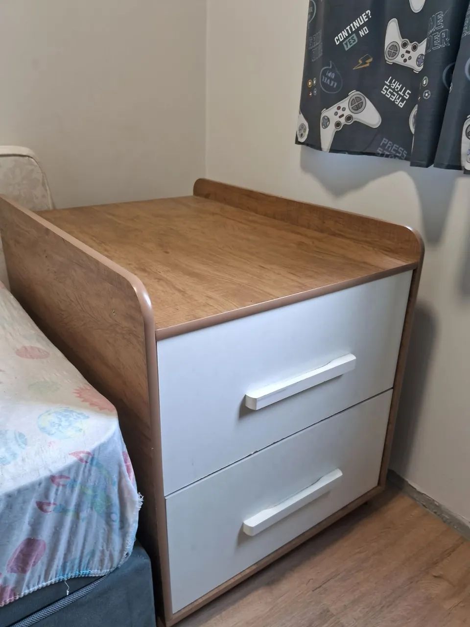 Berço + cama + cômoda com trocador + 2 colchões  - Foto 2