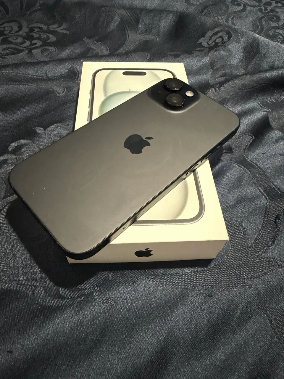 iPhone15Pro 256GBブラック bat100% 超美品 残債なし iPhone 15 Pro 256gb - bateria 100% - Acessórios de Celular