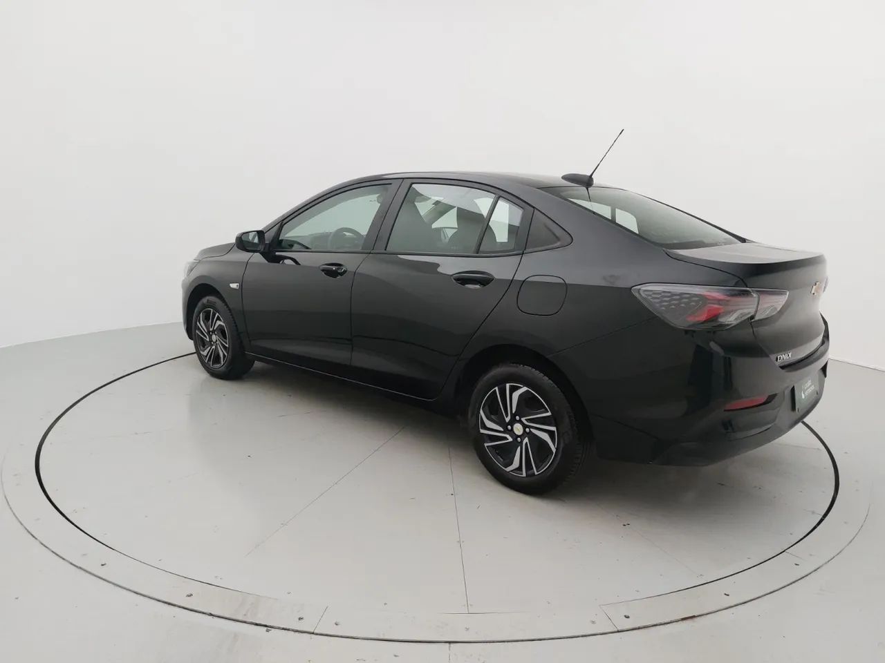 Chevrolet Onix Activ 1.4 8V Flex Aut. 4P, foto 3 de 18
