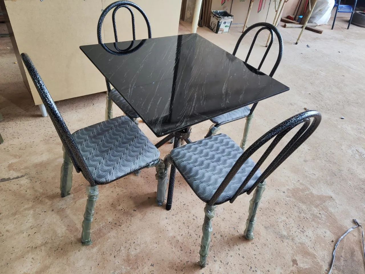 Mesa Nova Tampo de Pedra na Promoção  - Foto 2