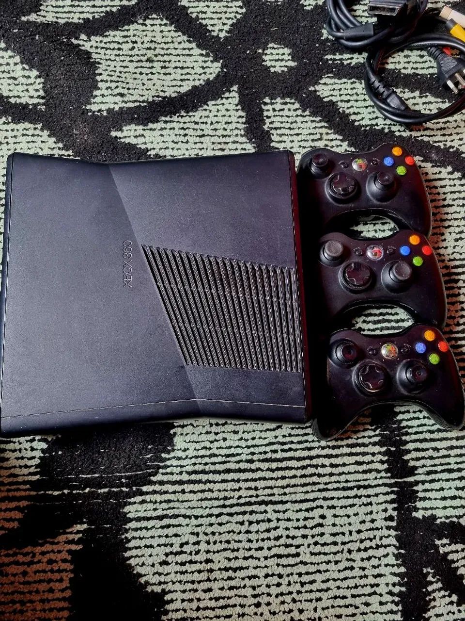 Vendo Xbox 360 slim