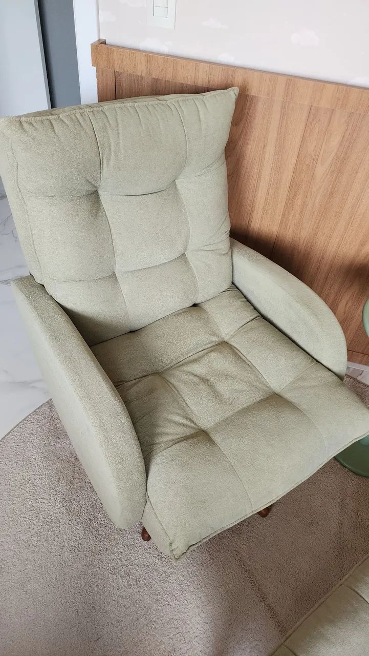 Vendo Cadeira Amamentação - Foto 5