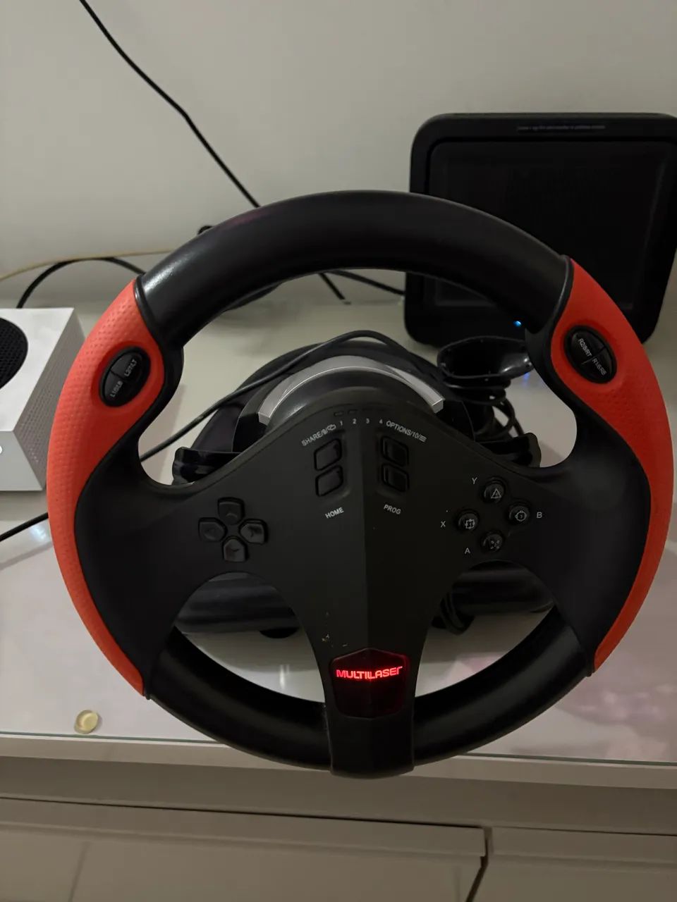 Volante Multilaser Multi Plataforma Com Marcha E Pedal Js087 Cor Vermelho