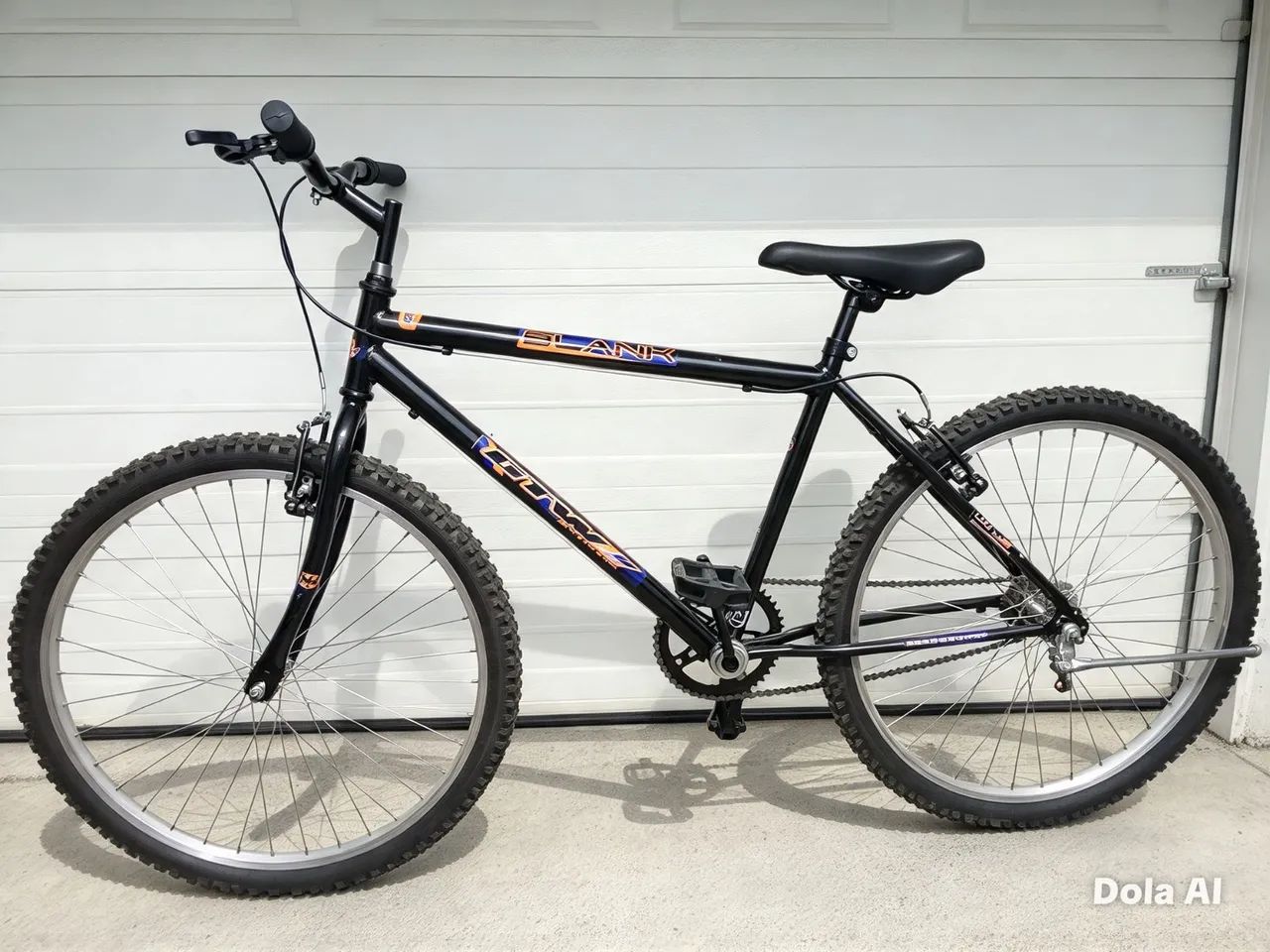 Vende-se Bicicleta Blank aro 26