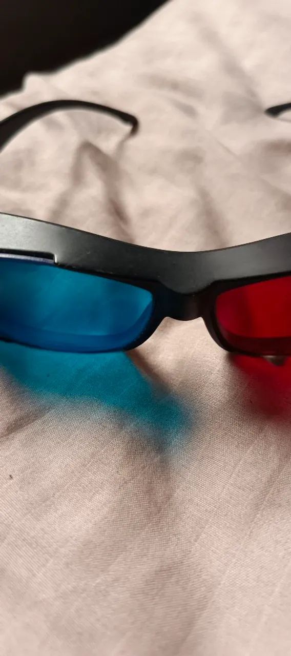 óculos em 3 d usado - Foto 2