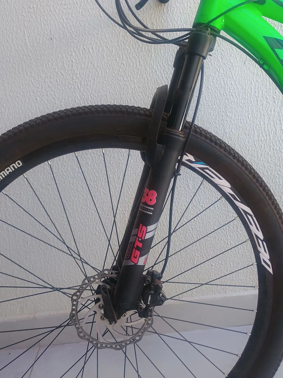 Vendo ou troco Bicicleta aro 29 (Pouco usada) - Foto 2