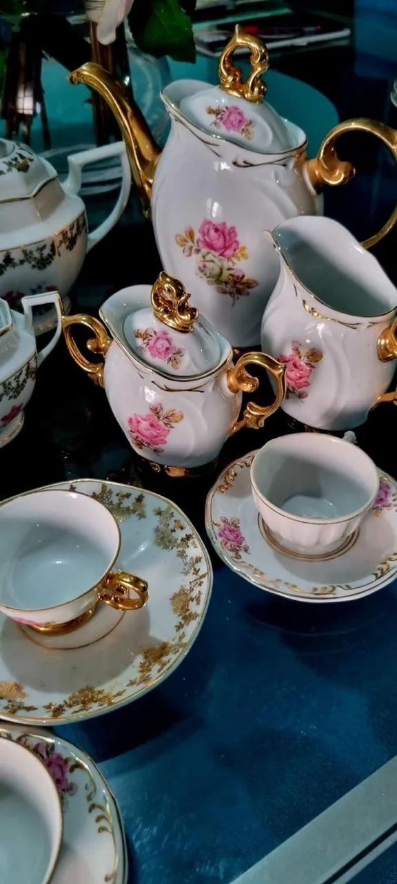 xícaras de café e chá jogo de porcelana floral filetes ouro - Foto 3