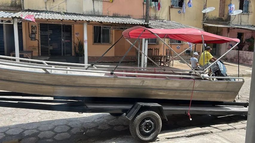 Lancha de Aluminio 6.5M