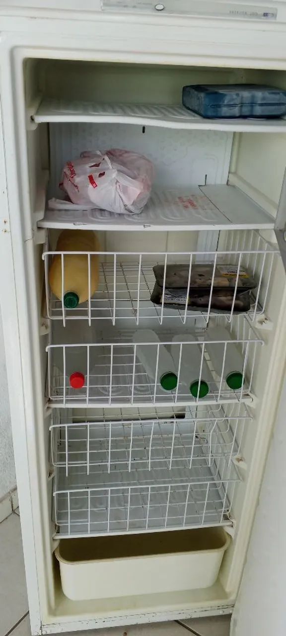 Freezer vestical de 250 litros  - Foto 3