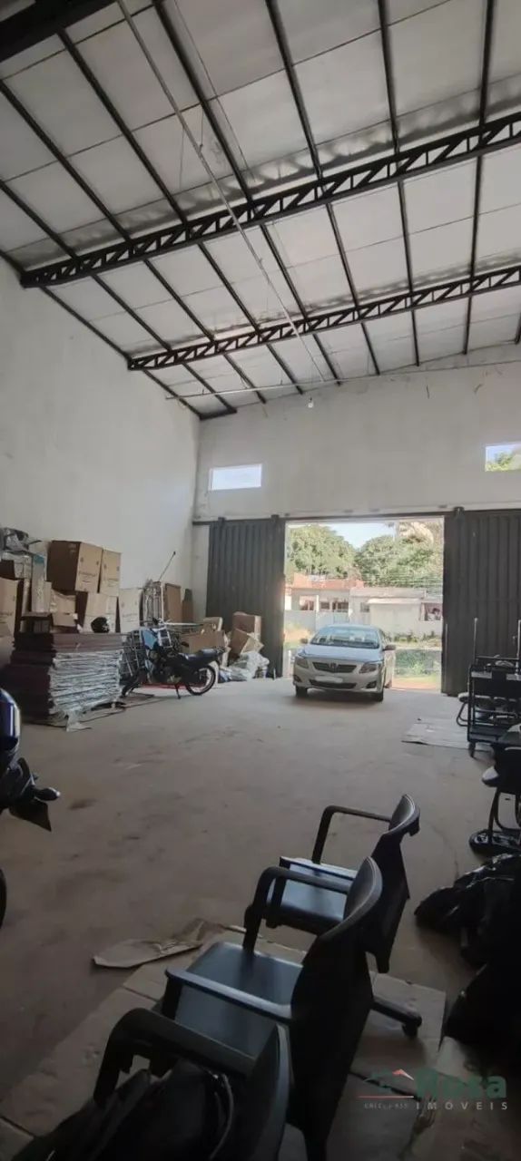 Barracão, localização central para Distribuidor, Araés, Cuiabá