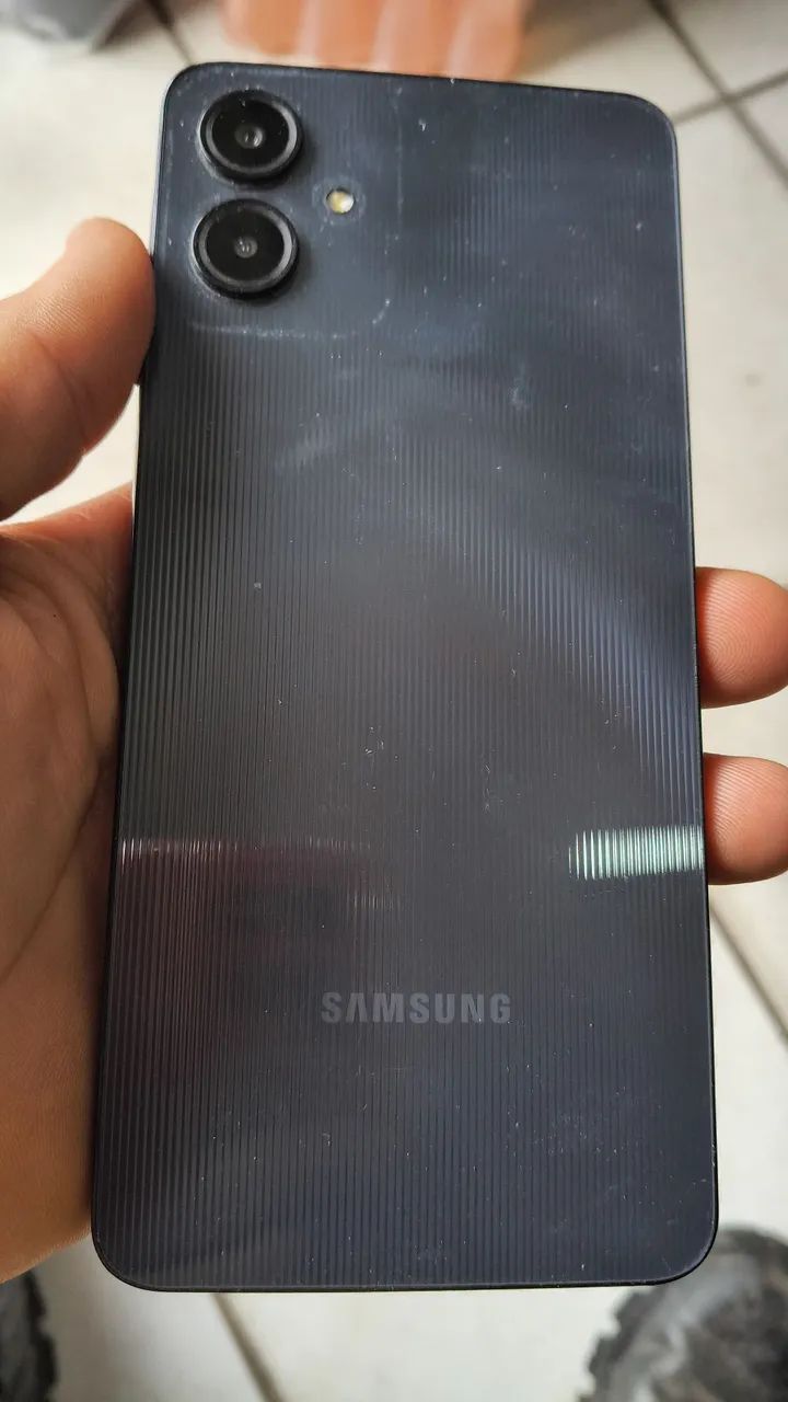 Samsung A06 - Foto 3