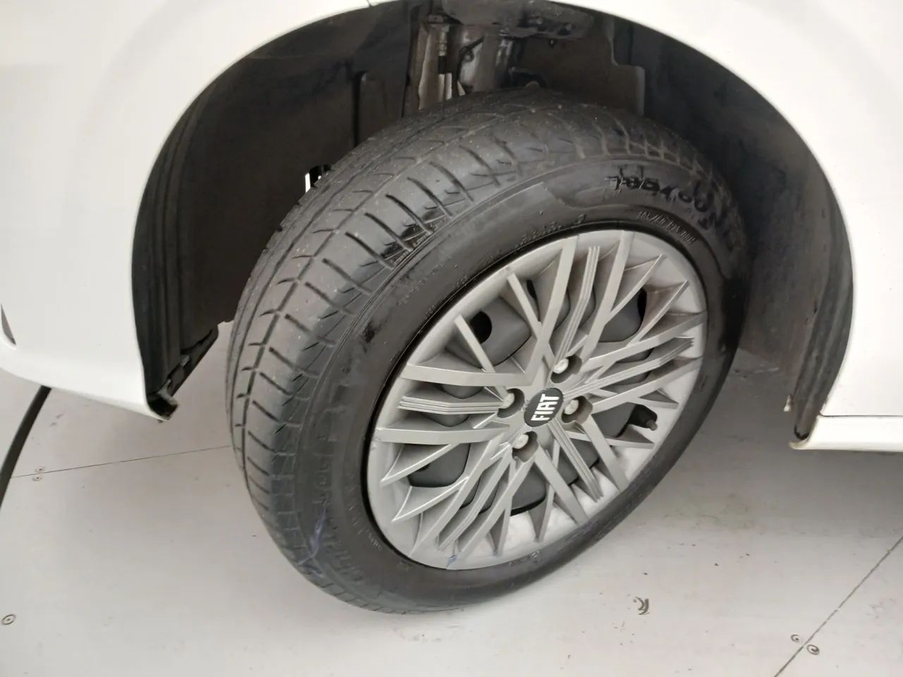 Fiat Cronos Drive 1.0 6V, foto 11 de 18