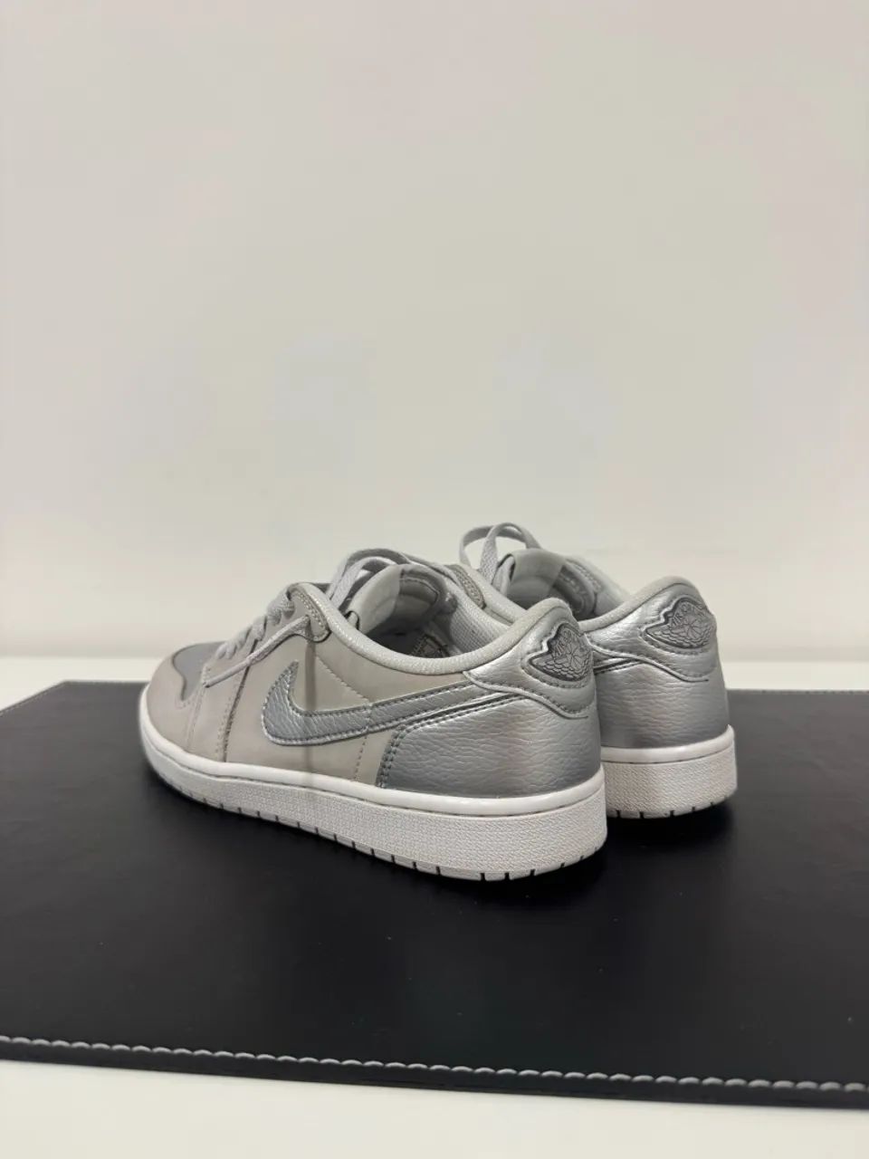 Air Jordan 1 low silver - Foto 2