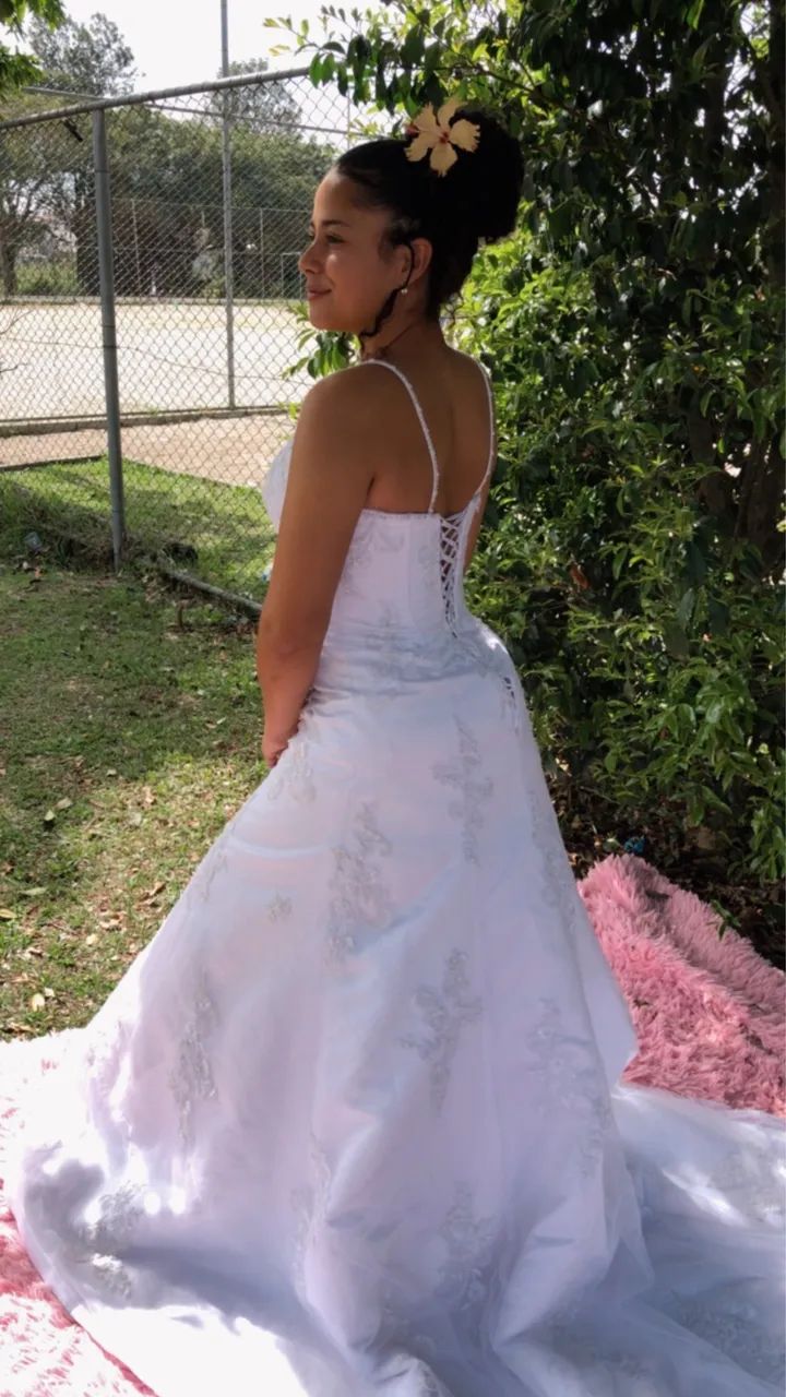 Vestido de noivas para alugar  - Foto 5