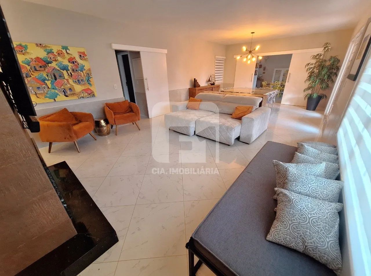 Casa de 5 dormitórios à venda no Sambaqui - Foto 5