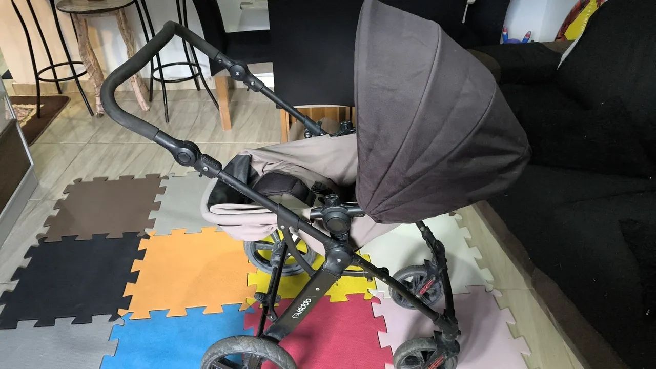 Vendo carinho de bebê barato 