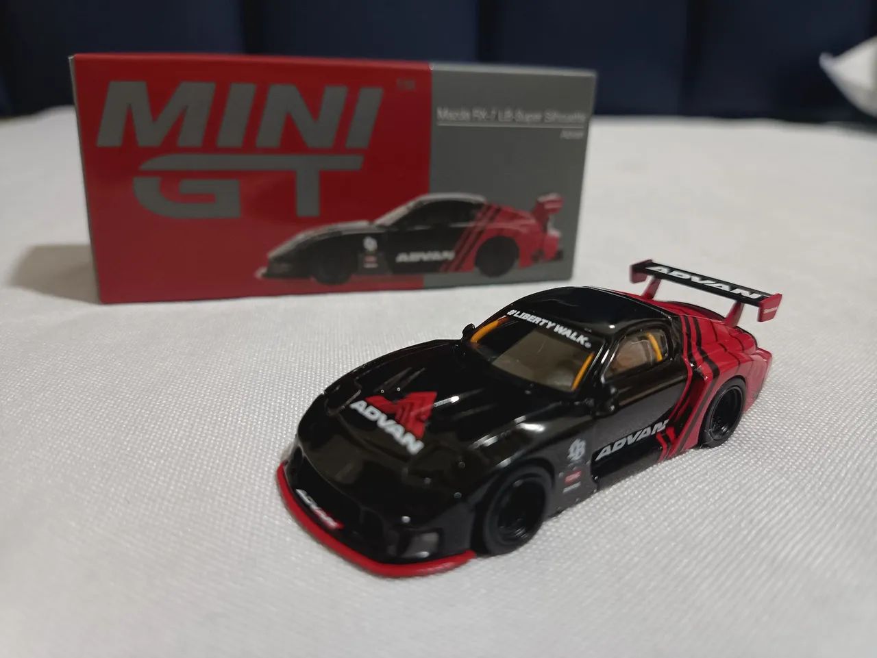 Mini GT Mazda RX7 Advan  - Foto 2