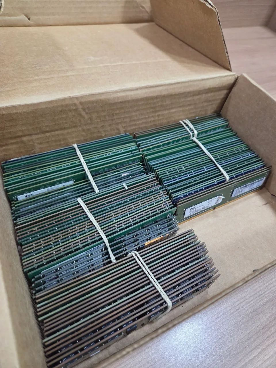 Lote de Memórias RAM DDR2 e DDR3 para Desktop e Servidor - Funcionando