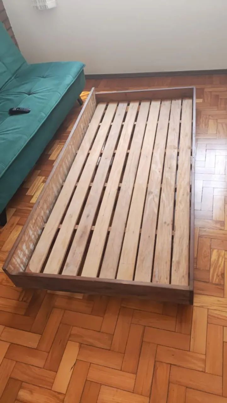 Sofá-cama/banco de madeira resistente - tamanho solteiro - Foto 2