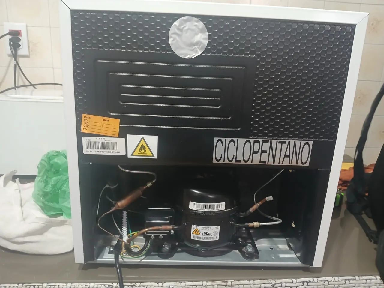 Frigobar Midea 45L - Foto 5
