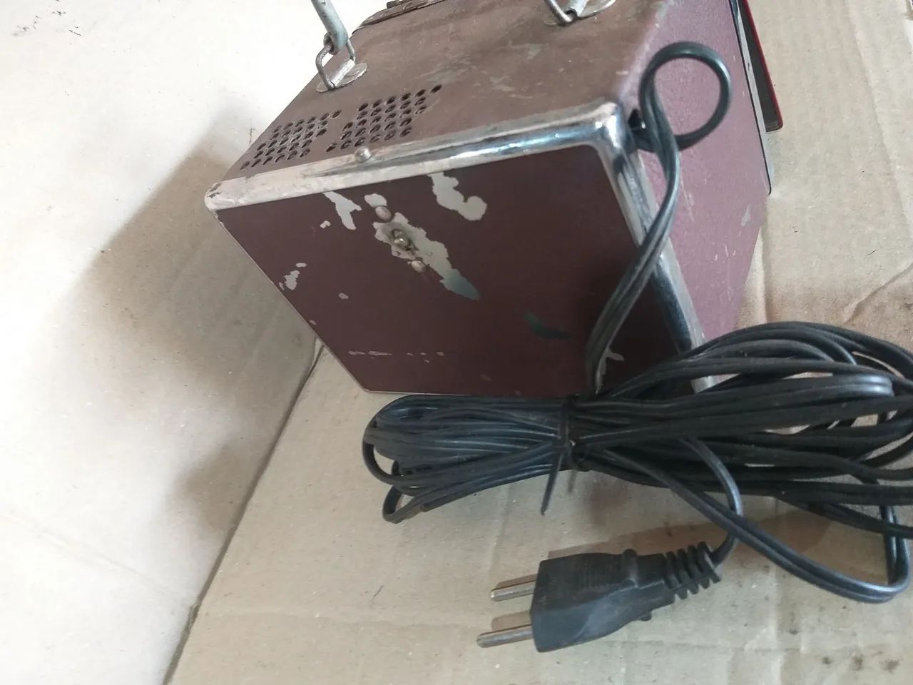 Radio antigo valvulado da decada de 40 funcionando  - Foto 4