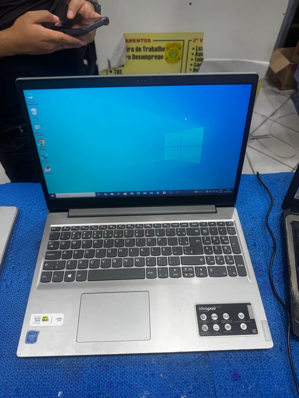Notebook Lenovo  - Foto 2