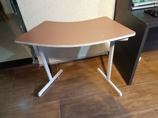 Mesa Escolar Dinâmica / Escrivaninha Modular Curva - Ótimo Estado - Foto 2