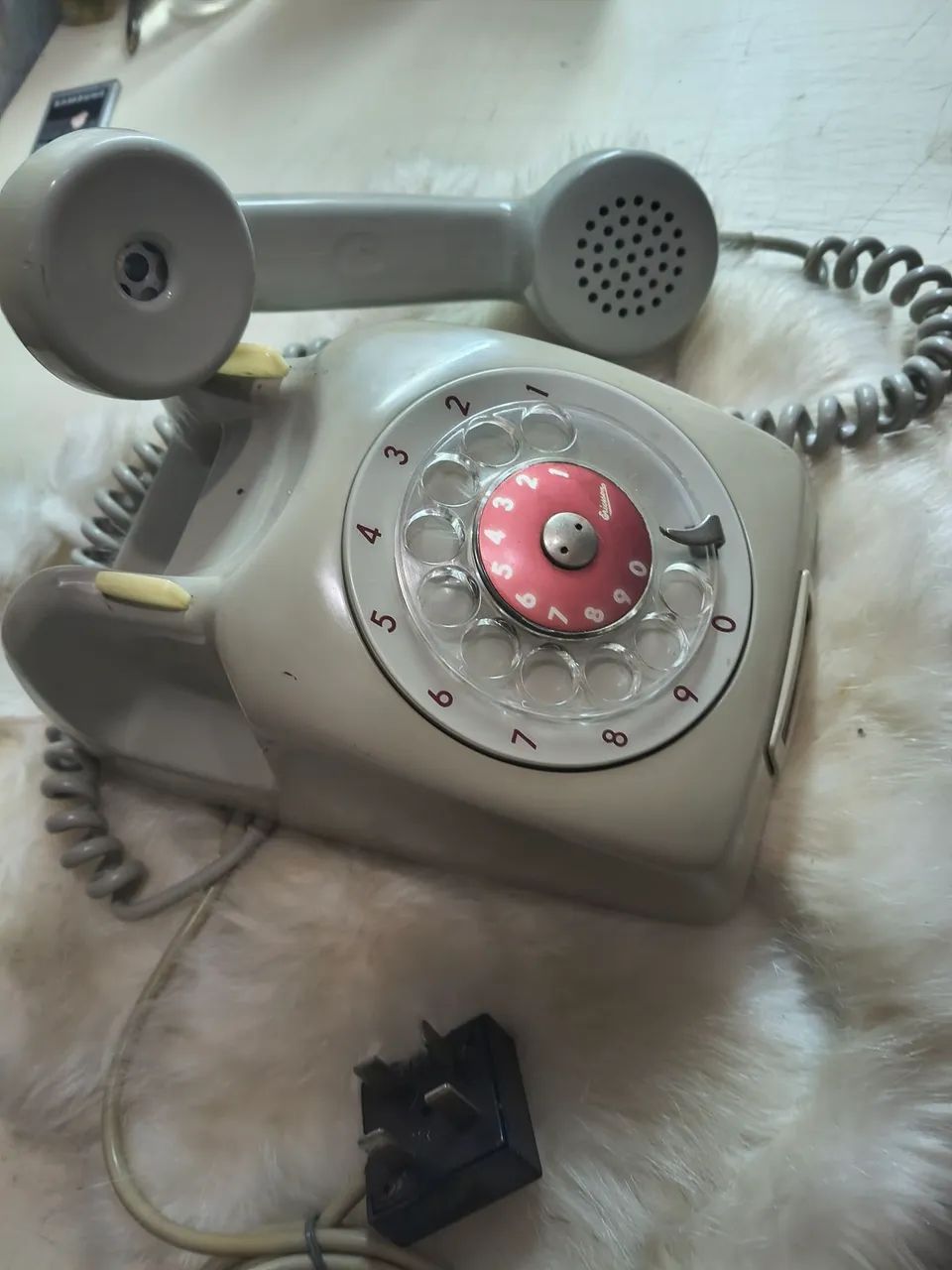Telefone de disco de discagem antigo  - Foto 3