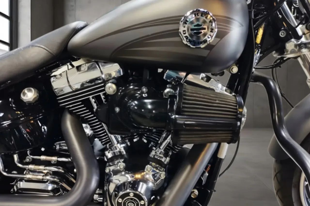 Harley Breakout Exclusiva - Foto 5