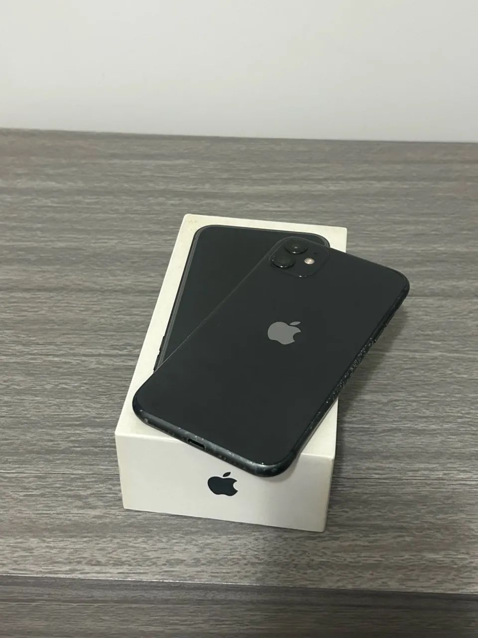 iphone 11 64gb Preto - Bateria 74% - Sem Face ID - Foto 2
