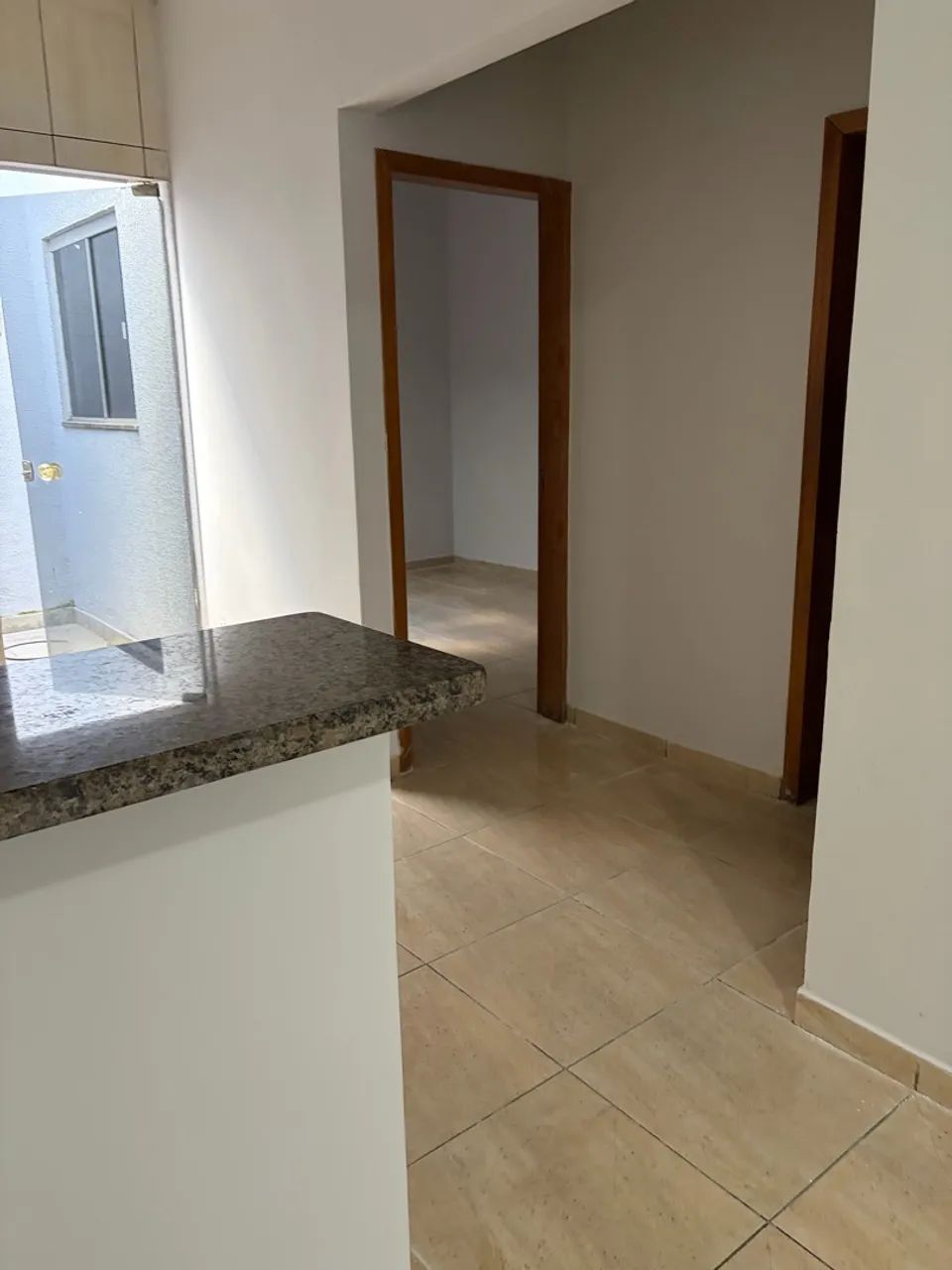 Alugo casa 1.400,00 - Foto 4