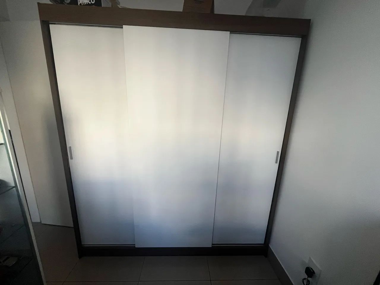 Guarda roupa 3 portas 