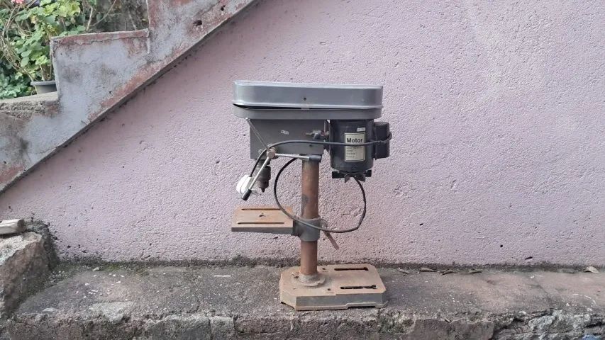 Furadeira de bancada Powertec germany