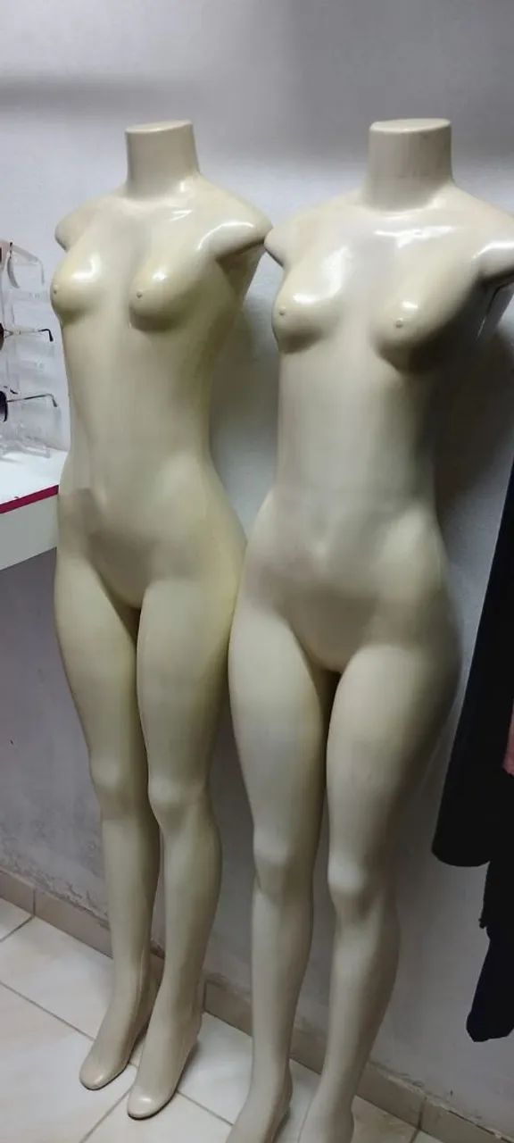 Vende-se Manequim Feminino 