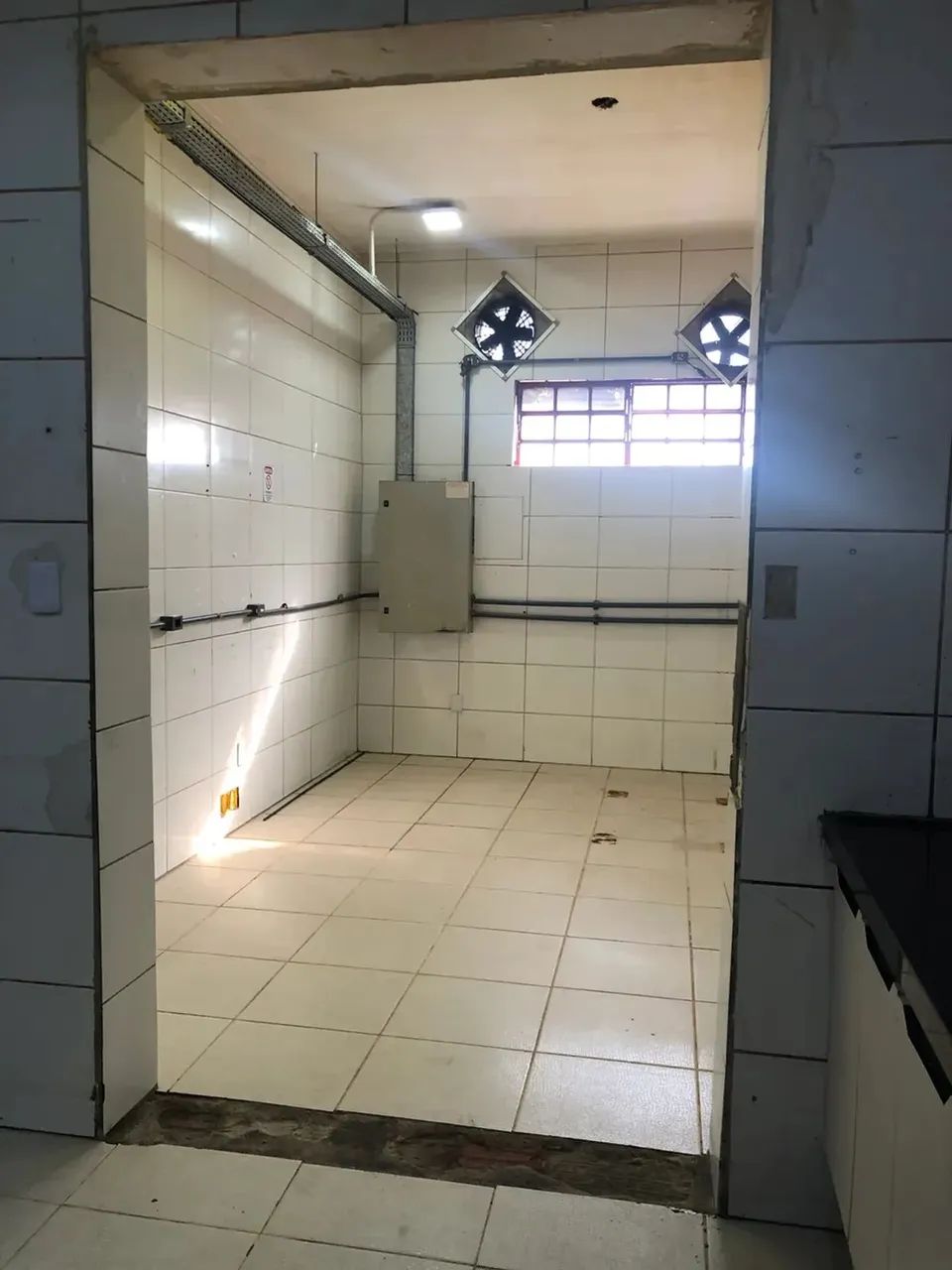 EXCELENTE PRÉDIO COMERCIAL NO CENTRO DE MARACANAÚ - Foto 3